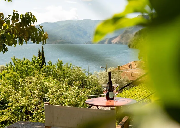 Casa Giorgio - Acquaseria, San Siro By Lovecomo Σπίτι διακοπών